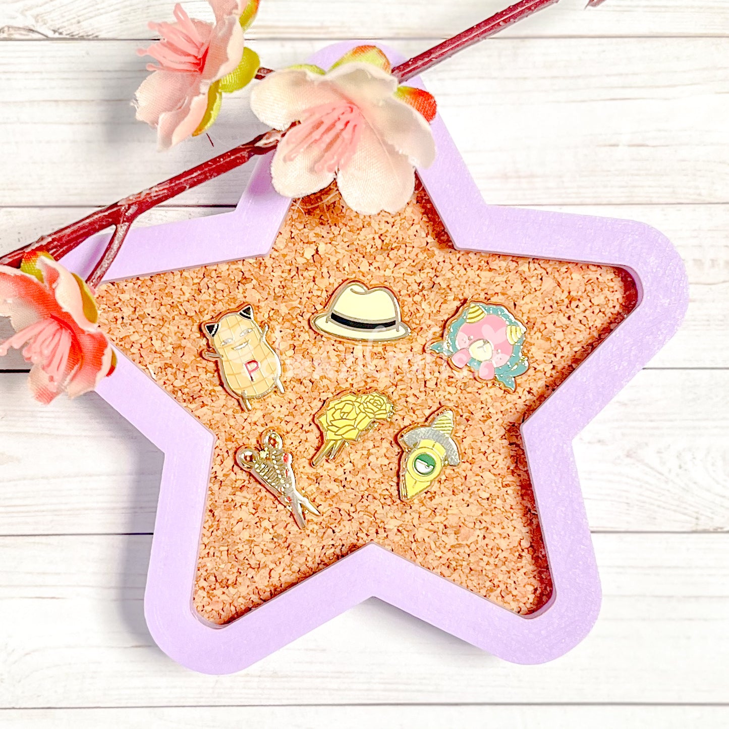 Detective Family Filler Pins